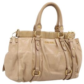 Sac à main Miu Miu en cuir 2way Beige Gold Auth am12661V Beige Doré