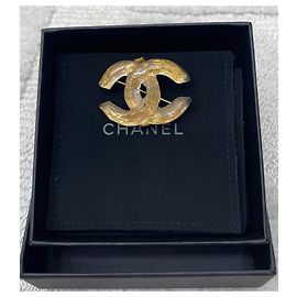 Pins et Broches Chanel Multicolore