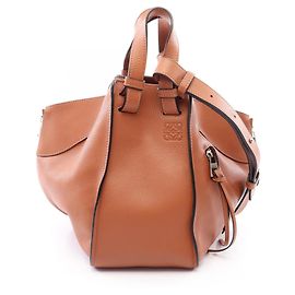 Bolso de mano de piel 2-Way Loewe Hammock Small Marrón Castaño
