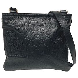 Bolsa de Ombro em Couro Gucci Guccissima Preto