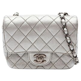 Sac à épaule Chanel Mini Matelassé en Argent Argenté