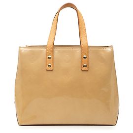 Louis Vuitton Beige Monogram Vernis Reade PM Beige