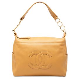 Bolsa de Ombro com Corrente Chanel em Pele de Bezerro Castanha CC Marrom Caramelo