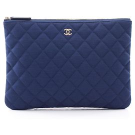 Borsa a mano clutch Chanel Matelassé Second Bag Blu
