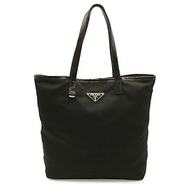 Borsa Tote a Spalla Prada in Nylon e Pelle Nero