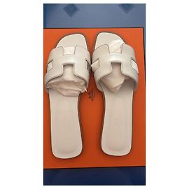 Hermès Oran Sandales en cuir blanc Blanc