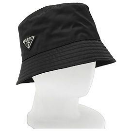 Sombrero Bucket Triangle Prada Re-Nylon Negro