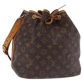 LOUIS VUITTON Bolsa de Ombro Monogram Petit Noe M42226 LV Auth 198921 Monograma