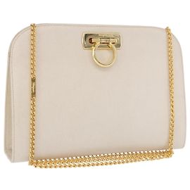 Bolsa de Ombro Salvatore Ferragamo Gancini Chain em Couro White Gold Auth ka6255 Branco Outro