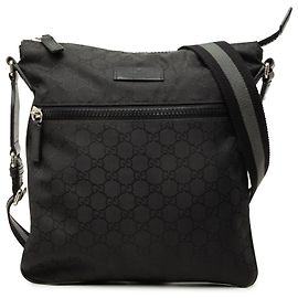 Bolsa tiracolo Gucci GG em nylon preto com banda Web Preto