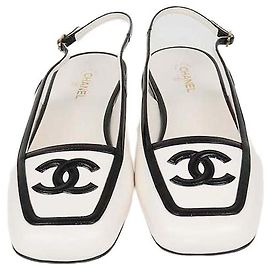 Chanel White,Black Leather and Patent Leather CC Logo Square Toe Slingback Pumps Black White