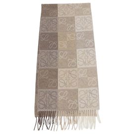 Cachecol de Lã e Caxemira com Franjas Loewe Beige Anagram Bege