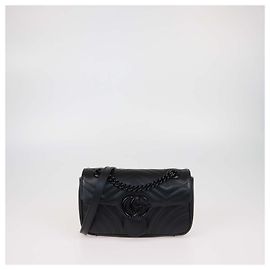 Bolsa de Ombro Mini GG Marmont em Couro Matelassé Preto Gucci Preto