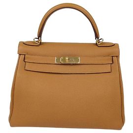 Hermès Sac Kelly Retourne 28 en cuir Biscuit Clemence avec hardware doré Hermes Marron