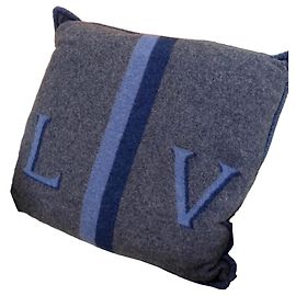 Louis Vuitton Monogram Kissen in Grau und Blau Blau Grau