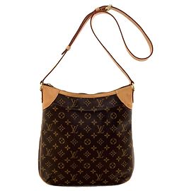 Bolso de hombro Louis Vuitton Odeon MM Monograma