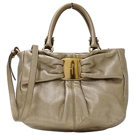 Bolso de piel dorado Salvatore Ferragamo Dorado