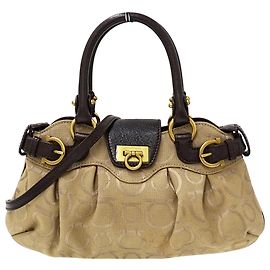 Salvatore Ferragamo Handtasche aus beigem Canvas Beige