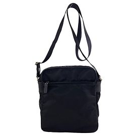 Bolsa de ombro Prada em nylon preto Preto