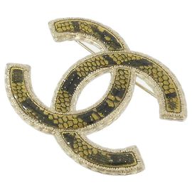 Broche Chanel Negro y Dorado Negro Dorado