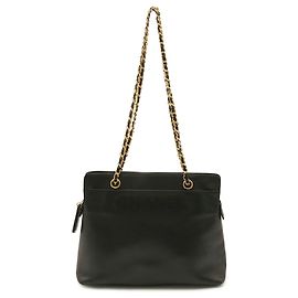 Bolso de hombro Chanel de piel de becerro granulada negra Negro