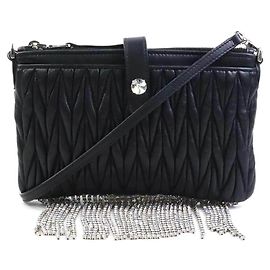 Bolsa de ombro Miu Miu em couro preto Preto