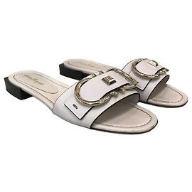 Mules Salvatore Ferragamo T.37,5 Beige