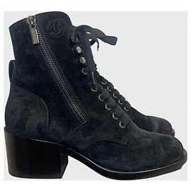 Bottines Chanel noires T.37 Black