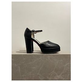 Escarpins Gucci noirs T.36 Noir