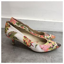 Stella Mc Cartney Escarpins Stella McCartney à fleurs T.36 Multiple colors