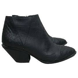 Boots Giuseppe Zanotti noires T.36 Black