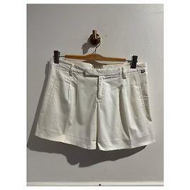 Shorts Burberry branco T.38 Branco