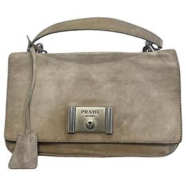 Prada Handtasche aus Wildleder beige Beige
