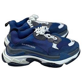 Baskets Balenciaga Triple S T.40 Bleu