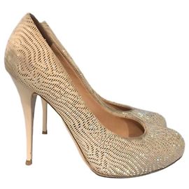 Escarpins Giuseppe Zanotti T.36,5 Beige