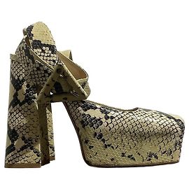 Sandali Bottega Veneta python T.38 Giallo