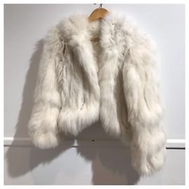 Fourrure Armani blanche T.40 Blanc