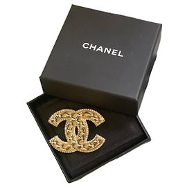 Chanel CC Brosche goldfarben Golden