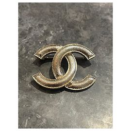 Chanel Brosche CC Form in Gold Golden