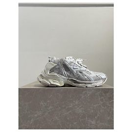Balenciaga Runner Sneaker T.40 Weiß