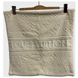 Louis Vuitton Housse de Coussin LVacation Beach Beige