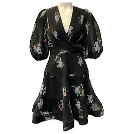 Zimmermann Plisseiertes Minikleid mit Black Iris Floral Print Schwarz