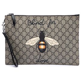 Beige Gucci GG Supreme Blind for Love Clutch Beige