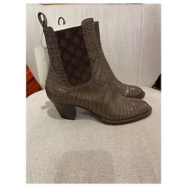 Botas Fendi castanhas T.40 NOVAS Marrom