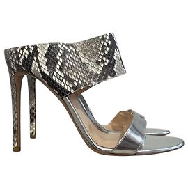 Sandali Gianvito Rossi python T.38,5 Beige