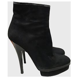 Boots Yves Saint Laurent noires T.41 Noir