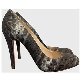 Zapatos de tacón Christian Louboutin T.37 Castaño