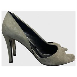 Céline Escarpins Celine grises T.37 Gris
