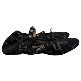 Valentino Garavani Ballerines Valentino Rockstud T.38 Black