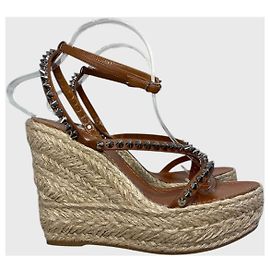 Sandales Christian Louboutin camel T.40 Camel